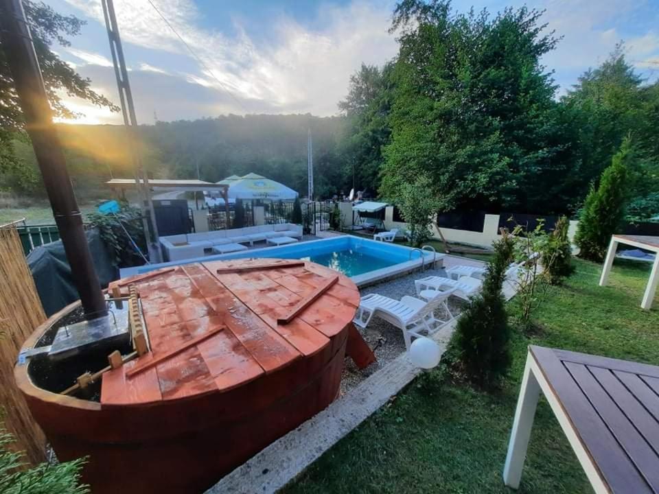 Casa De Vacanta Emd Ieşelniţa Buitenkant foto