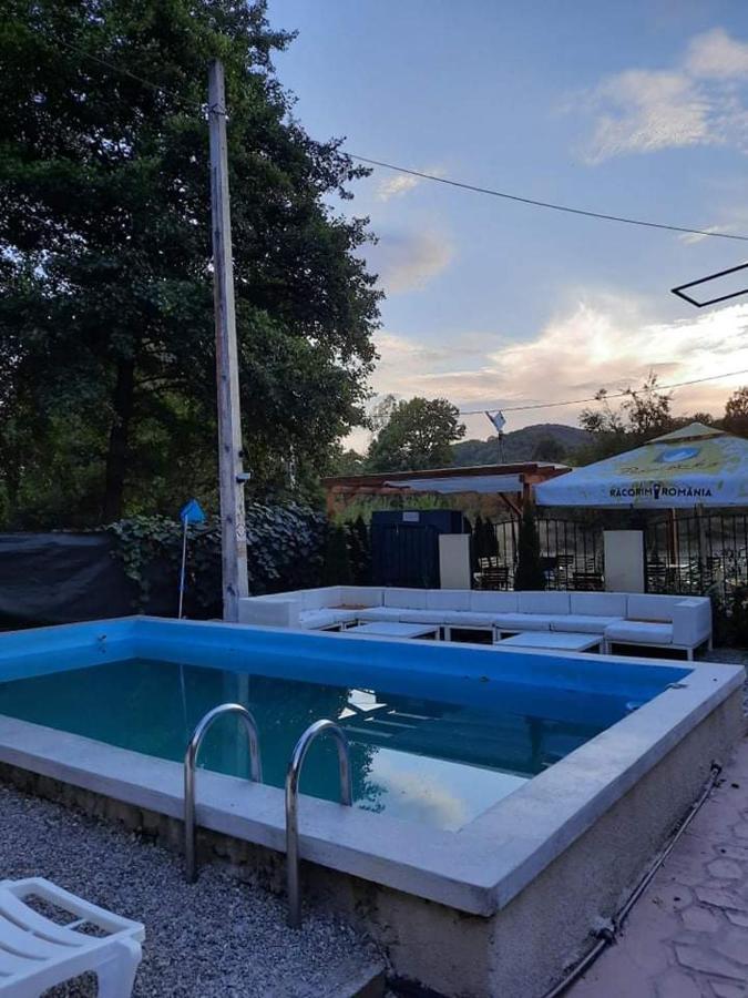 Casa De Vacanta Emd Ieşelniţa Buitenkant foto