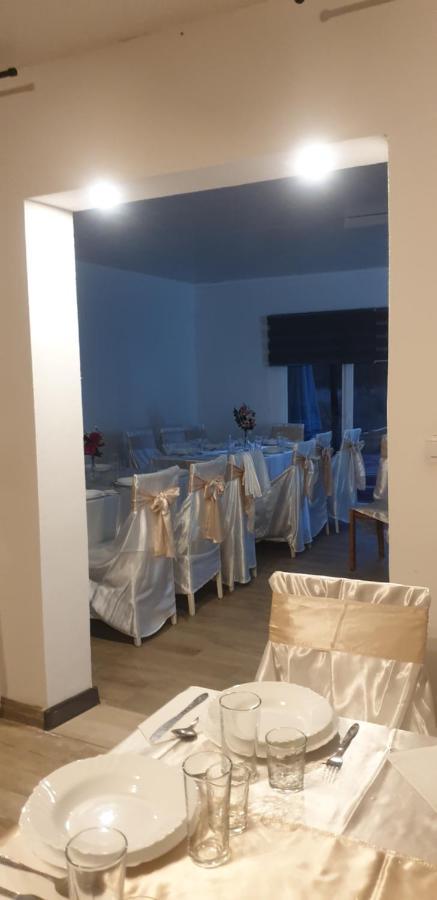 Casa De Vacanta Emd Ieşelniţa Buitenkant foto