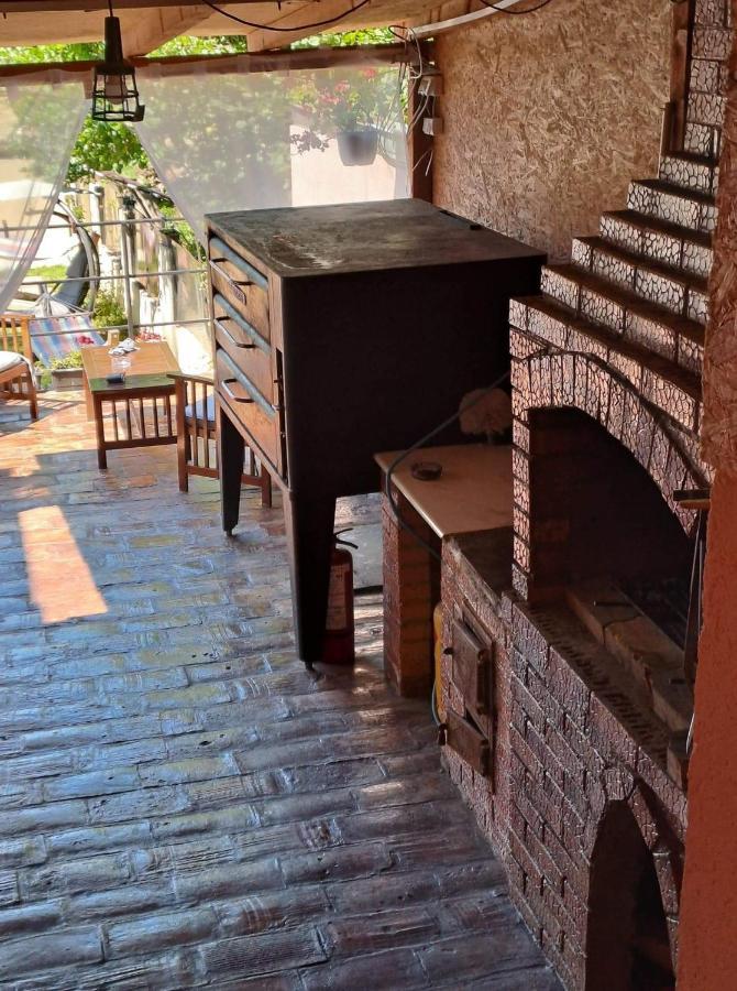 Casa De Vacanta Emd Ieşelniţa Buitenkant foto